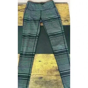 Athleta Leggings-Size Small Women’s Black & White